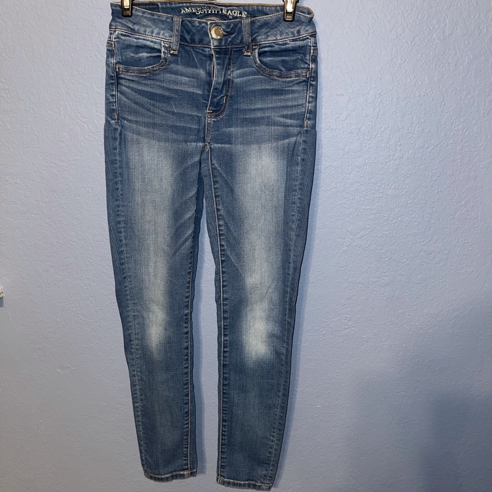 American eagle blue jeans!